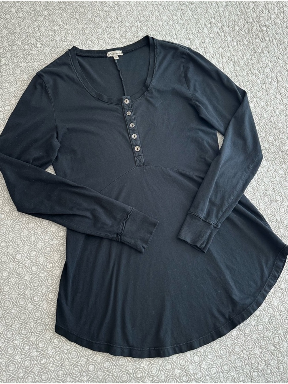 Mododoc Black Long Sleeve Henley Tee Long Top Button Detail Size M
